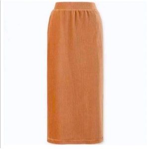 Uniqlo pink corduroy midi skirt